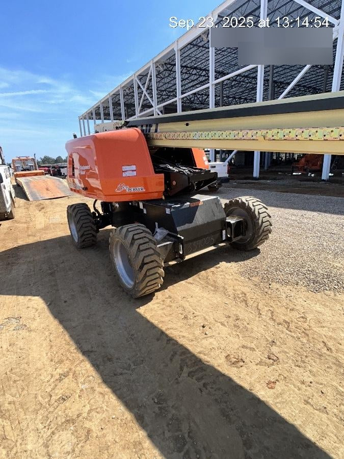 2025 JLG 660SJ