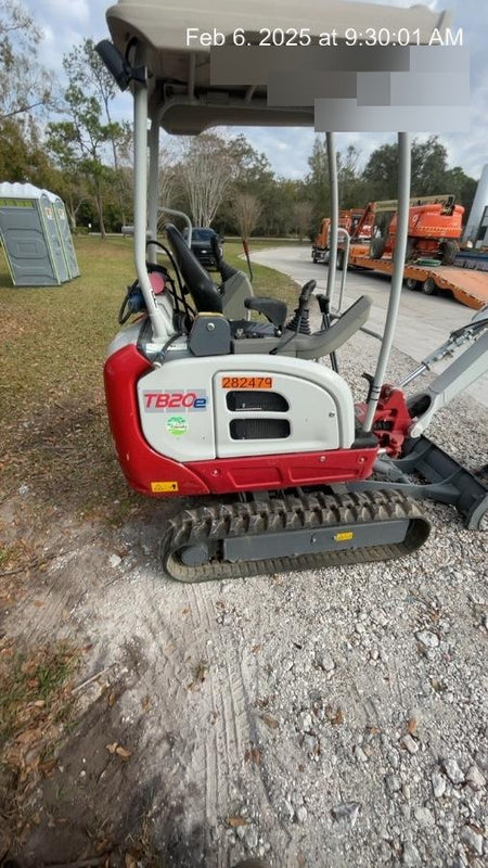 2022 TAKEUCHI TB20e