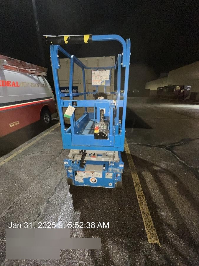 2023 GENIE GS-1432