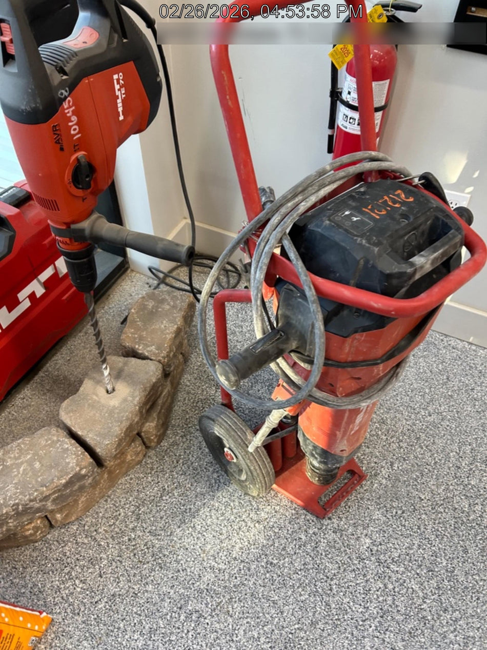 2022 HILTI TE 3000-AVR