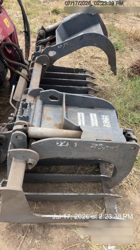 2015 CASE Grapple Bucket Skid Steer - Case