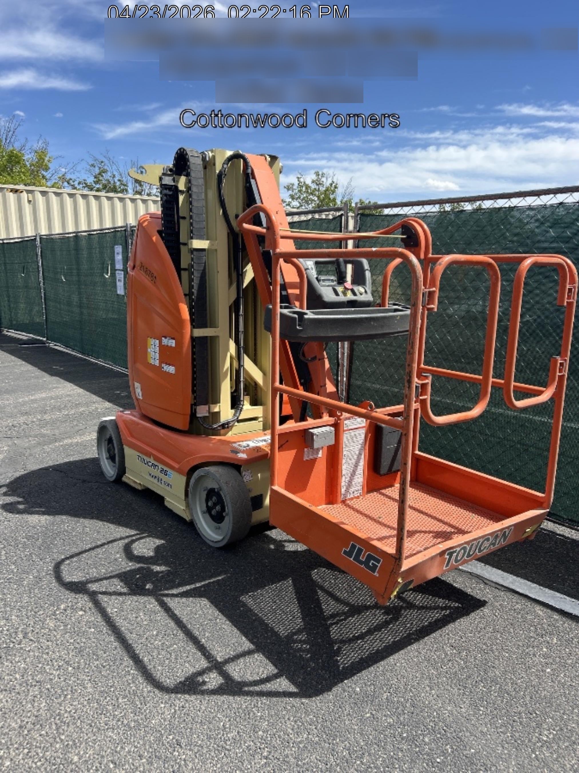 2022 JLG 26E