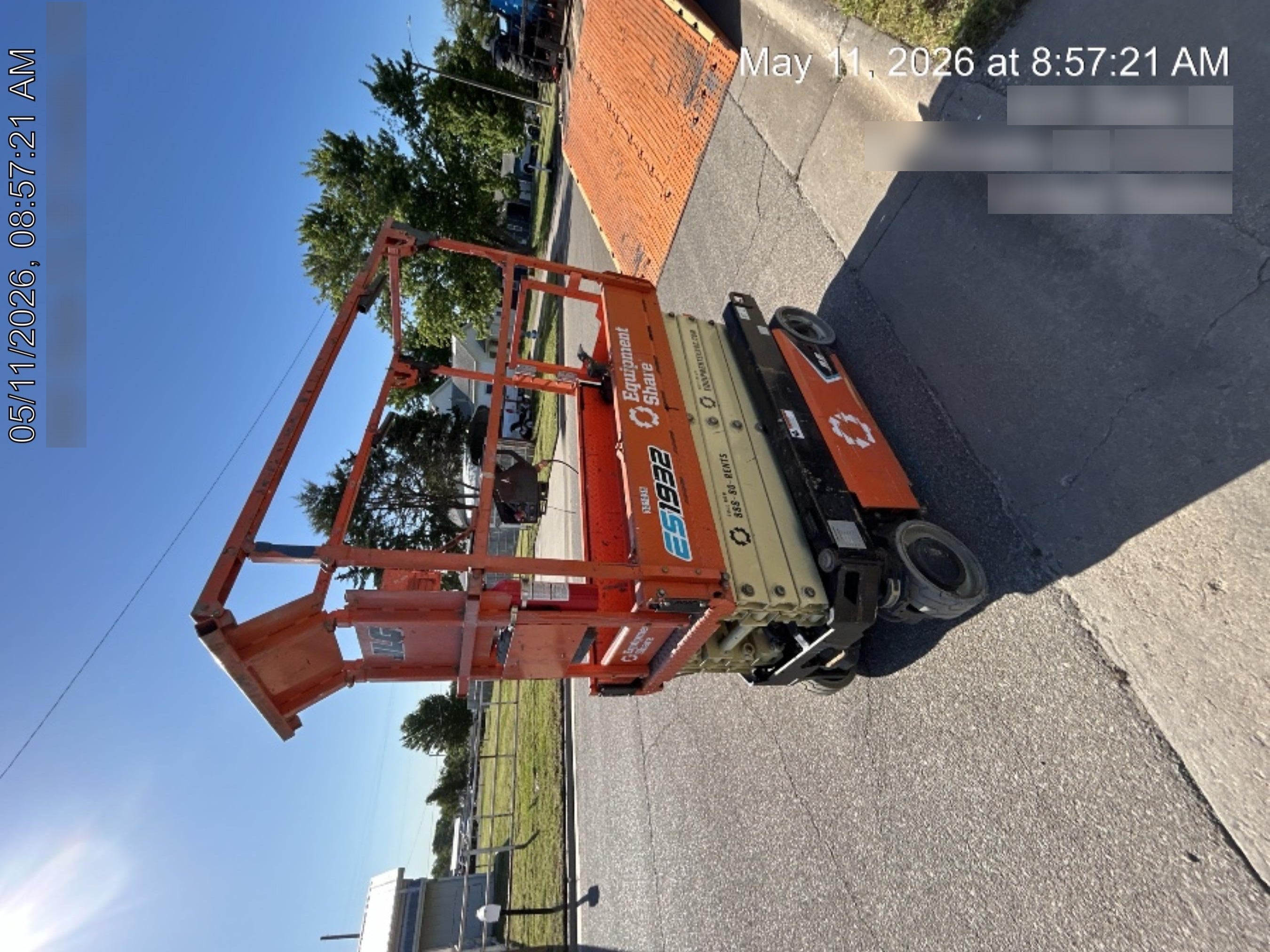 2023 JLG ES1932