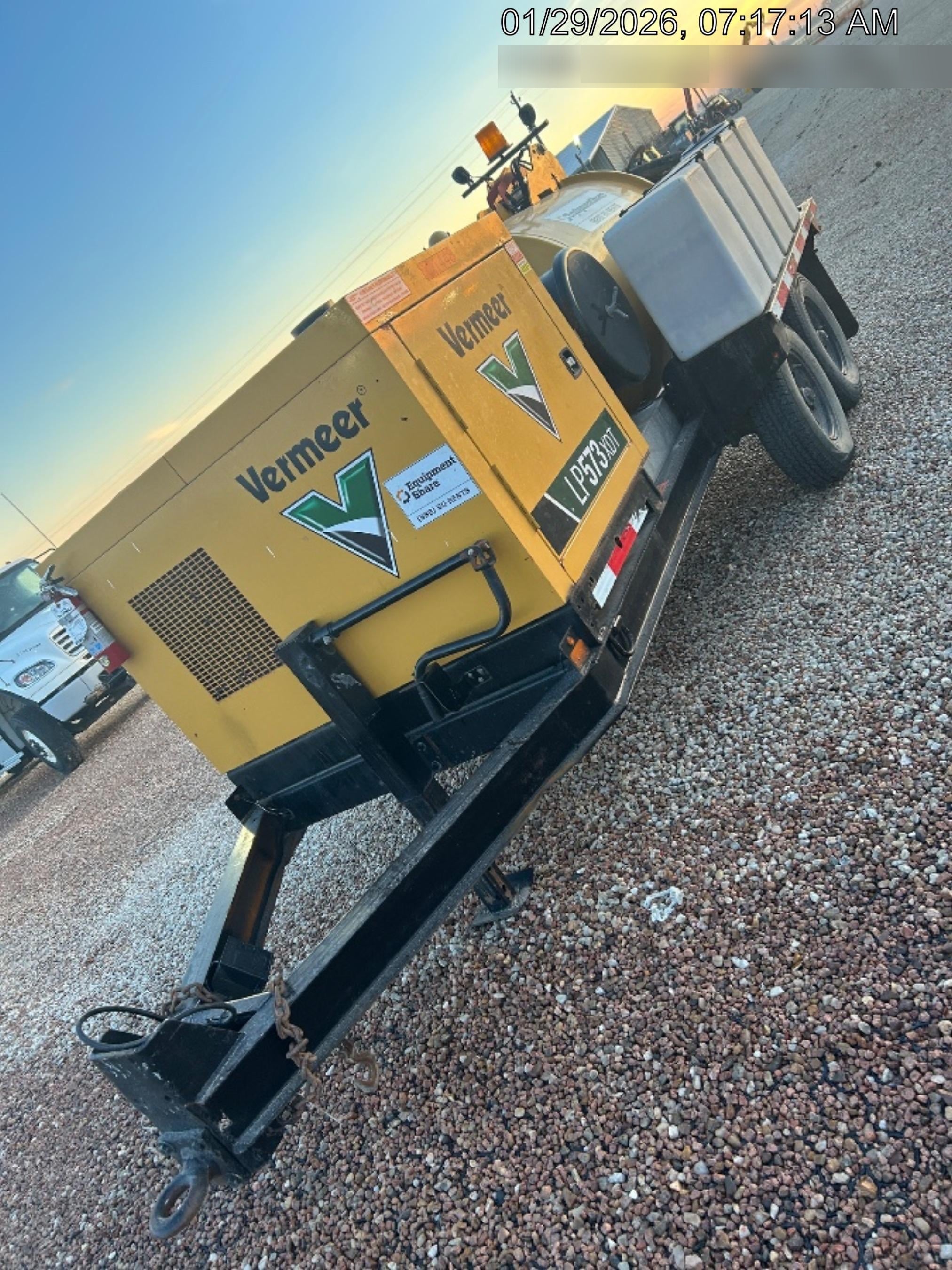 2023 Vac-Tron LP573XDT T4 Koehler Diesel Engine, 500 Gallon Debris Tank, x2 100 Gallon Water Tanks