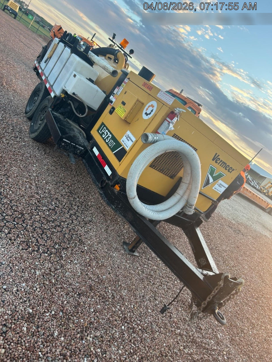 2023 Vac-Tron LP573XDT T4 Koehler Diesel Engine, 500 Gallon Debris Tank, x2 100 Gallon Water Tanks