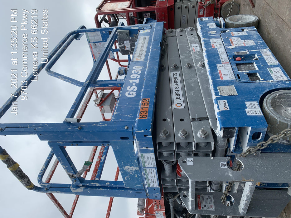 2020 Genie GS-1930 Solid Non Marking Tires, Beacon, Folding rails with half height swing gate