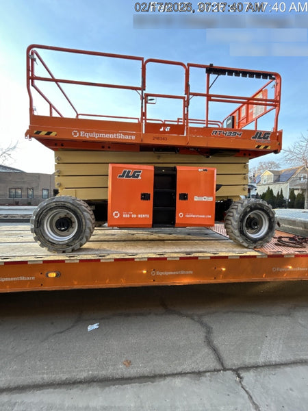 2023 JLG RT4394