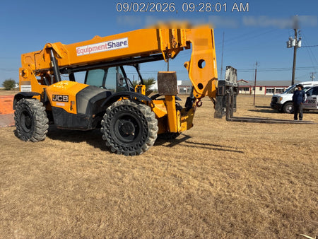 2019 JCB 510-56 Open ROPS, 74 HP, Solid Tires, Worklights, Beacon, Aux Hydraulics, Lifting Eye 66" Carriage/60" Forks