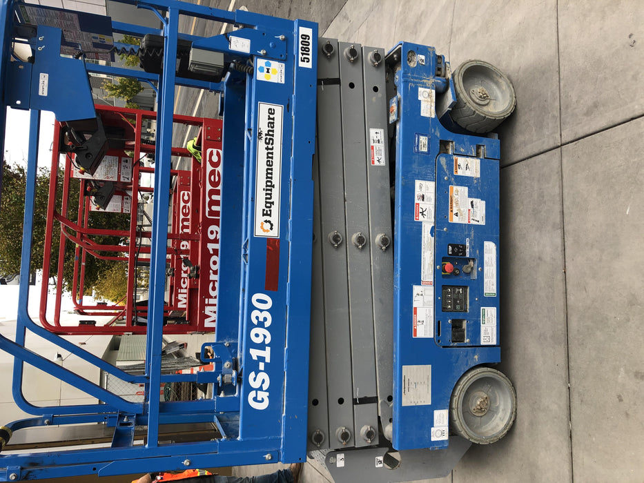 2019 Genie GS-1930 Half Height Swing Gate, 800W Inverter