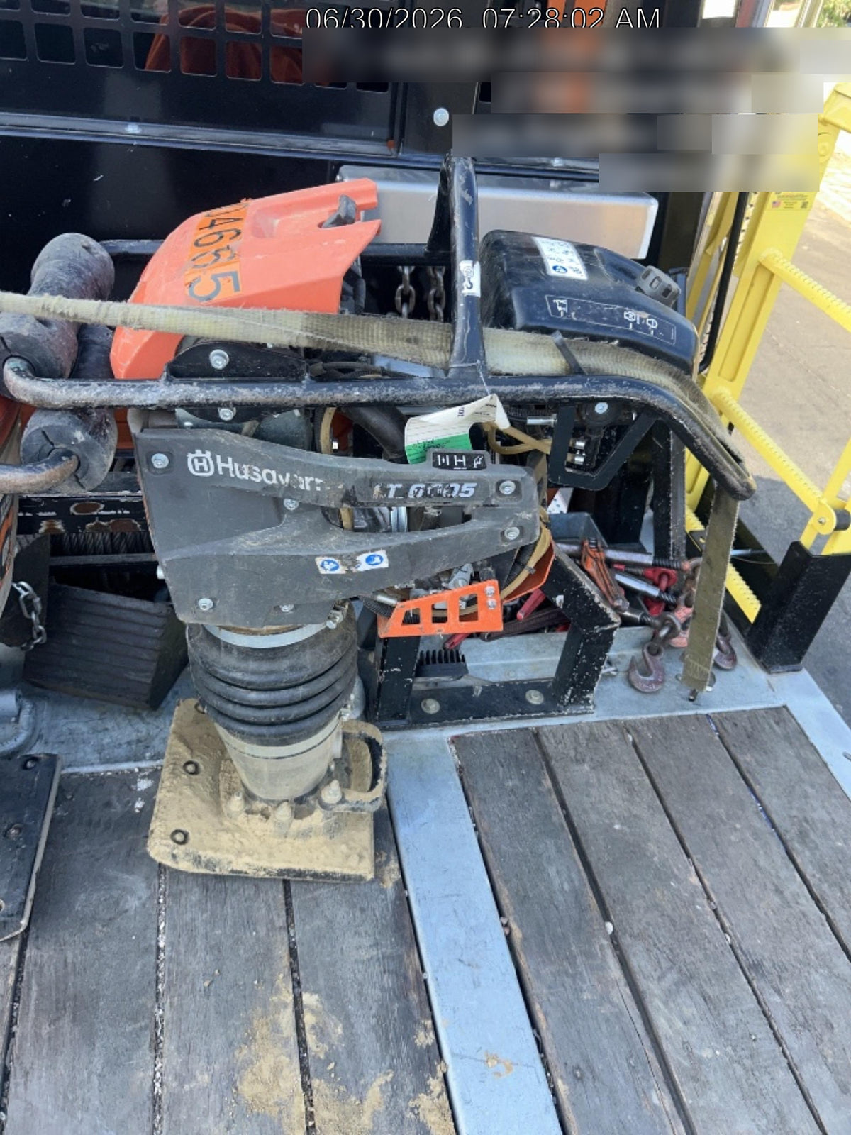 2025 HUSQVARNA LT6005