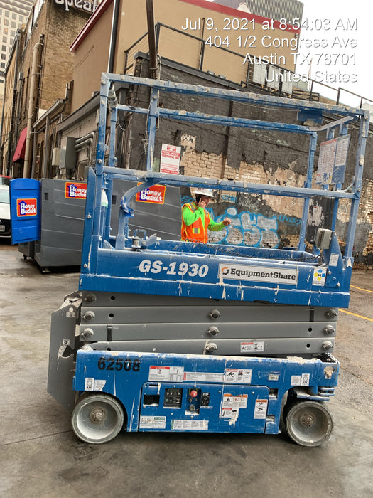 2020 Genie GS-1930 Solid Non Marking Tires, Beacon, Folding rails with half height swing gate