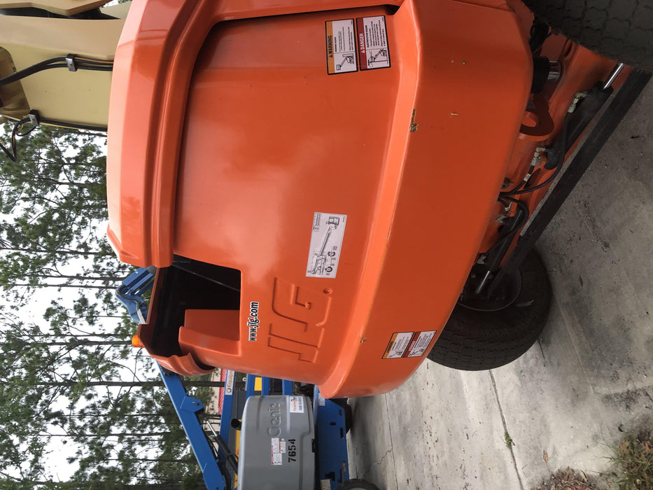 2019 JLG 660SJ