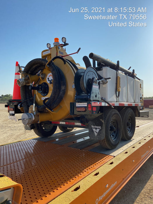 2021 Vac-Tron LP573XDT T4 Koehler Diesel Engine, 500 Gallon Debris Tank, x2 100 Gallon Water Tanks