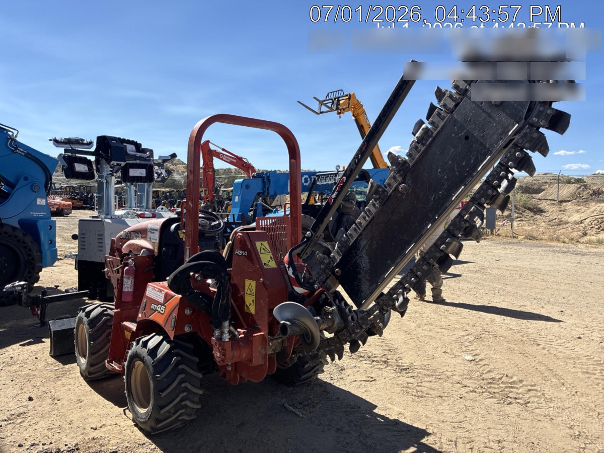 2023 DITCH WITCH RT45A