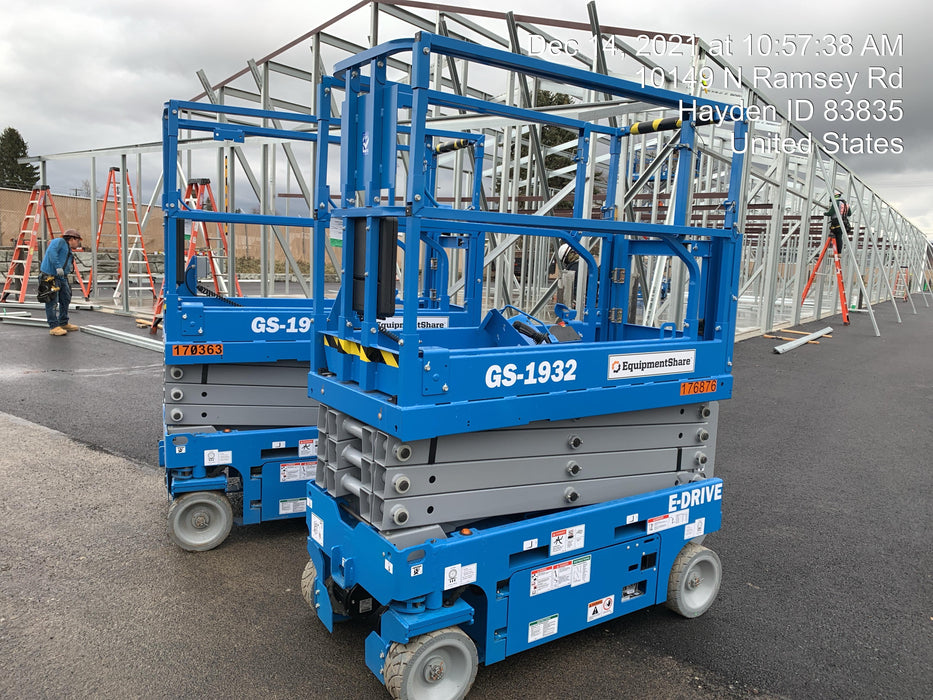 2021 GENIE GS-1932