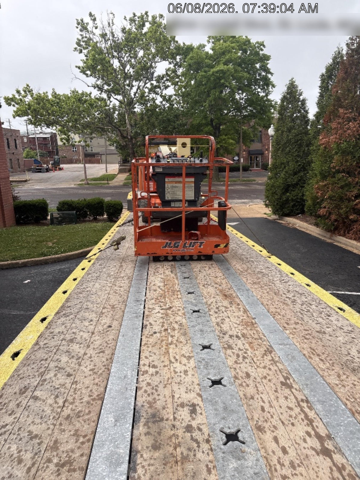 2022 JLG E400AJP Narrow