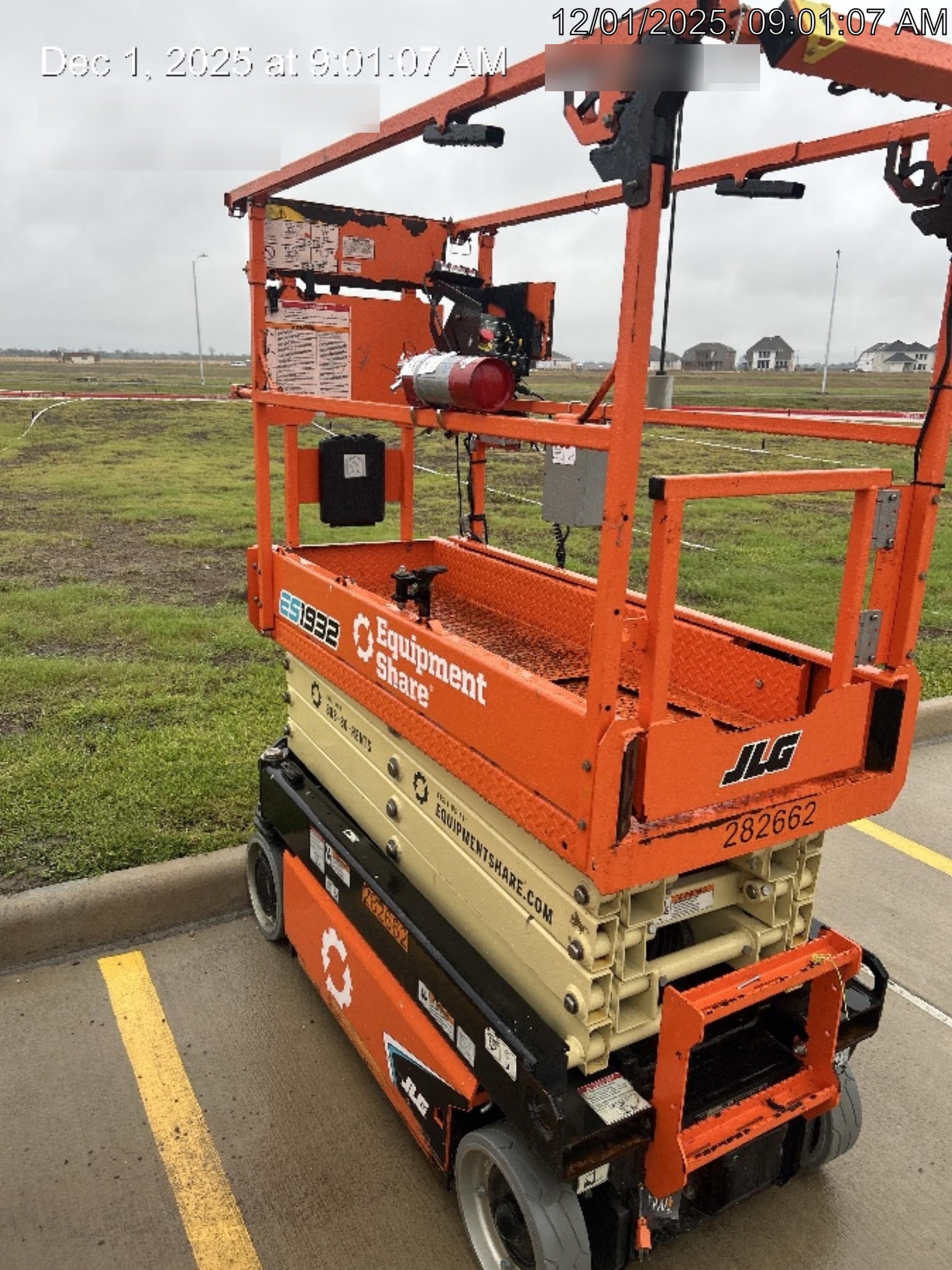 2022 JLG ES1932