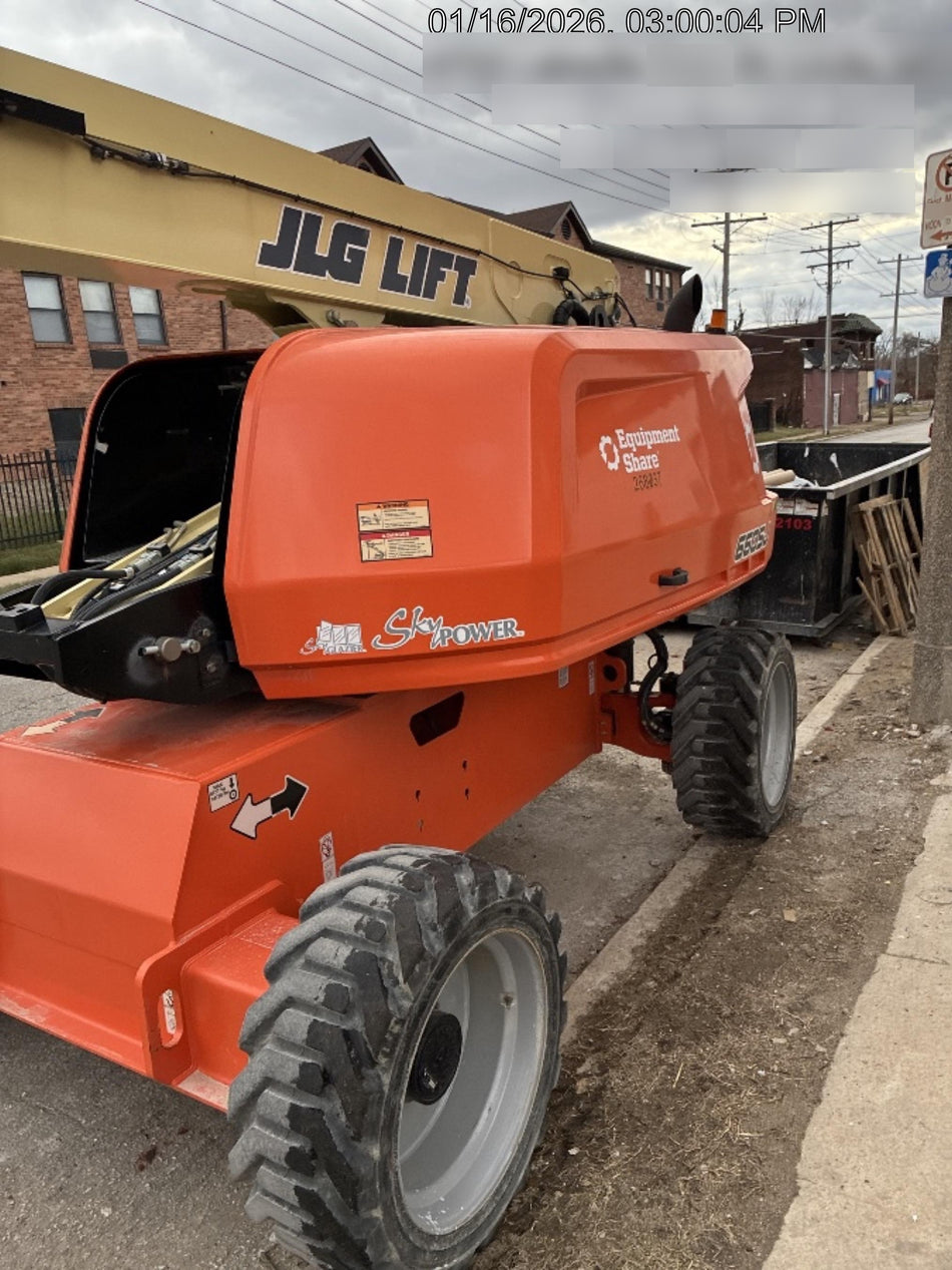 2022 JLG 660SJ