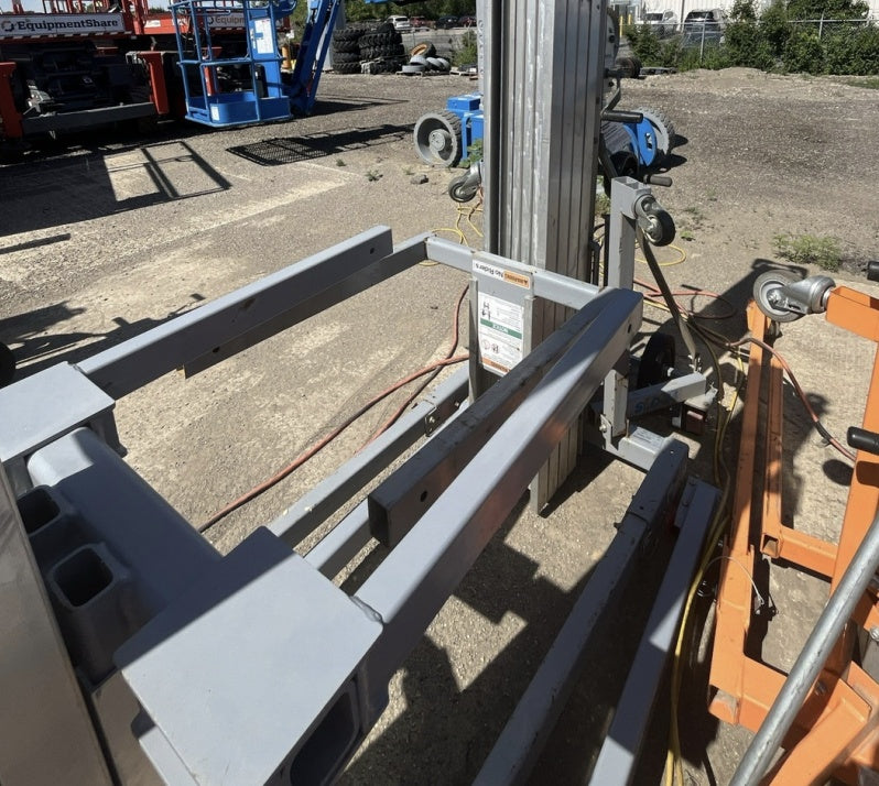 2018 GENIE SLC-24