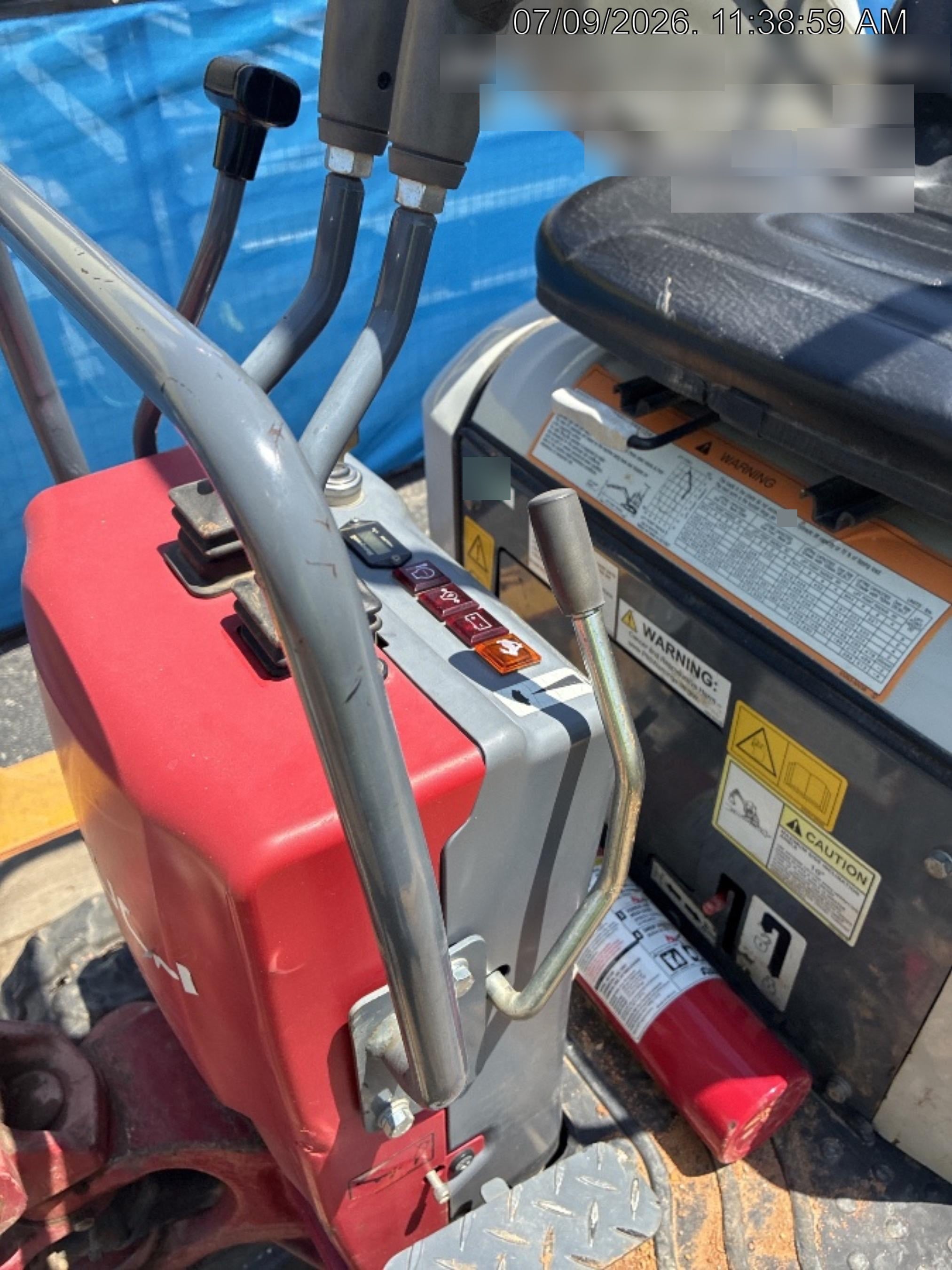 2022 TAKEUCHI TB210R