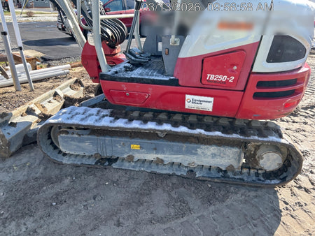 2021 TAKEUCHI TB250-2