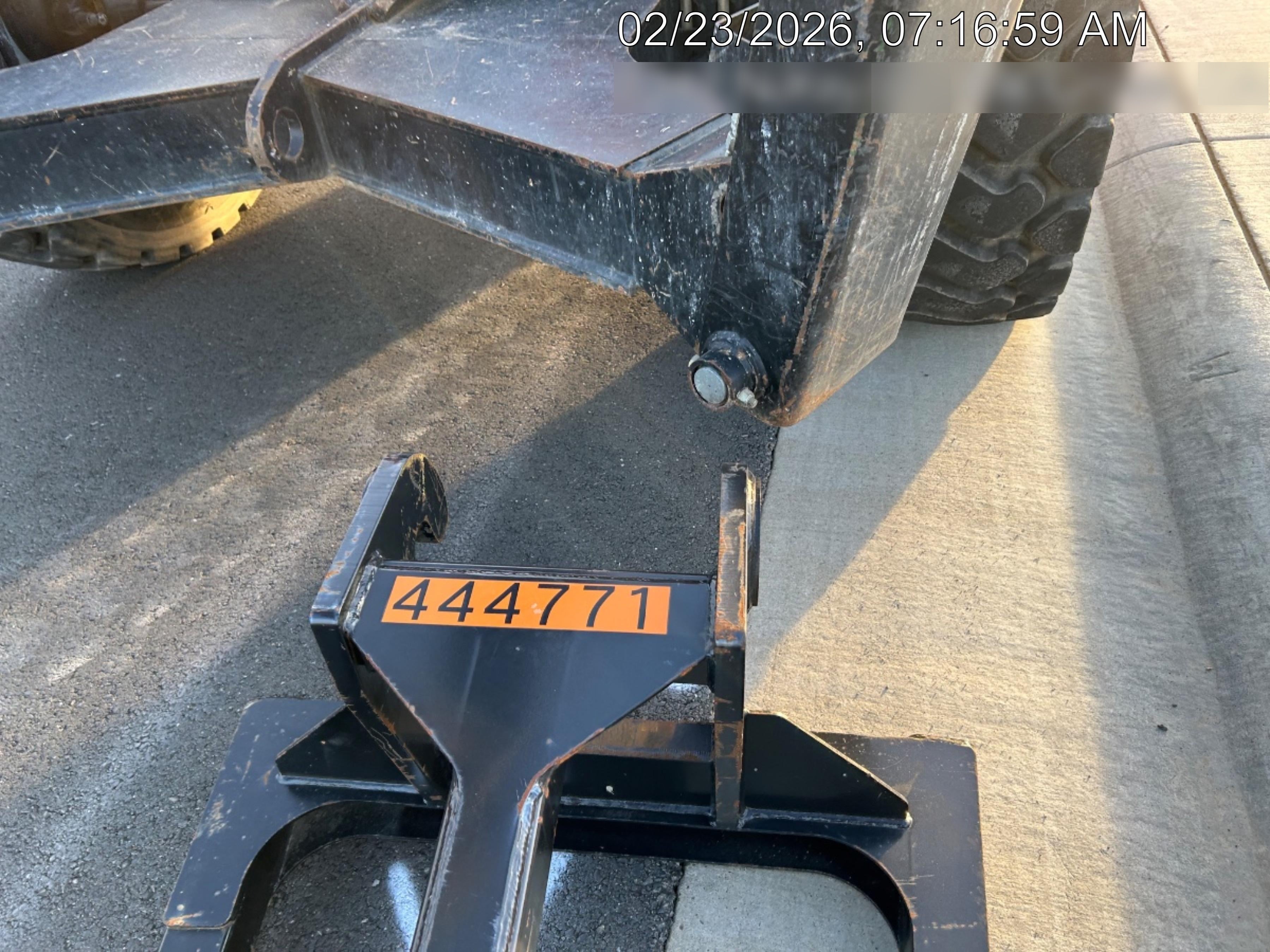 2024 JLG 1001275853