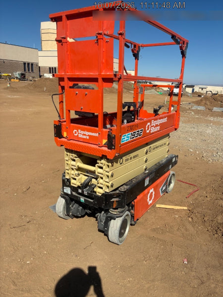 2022 JLG ES1932