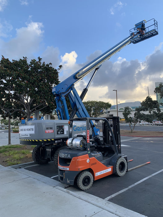 2022 TOYOTA 8FGU25 LP w/ Scale