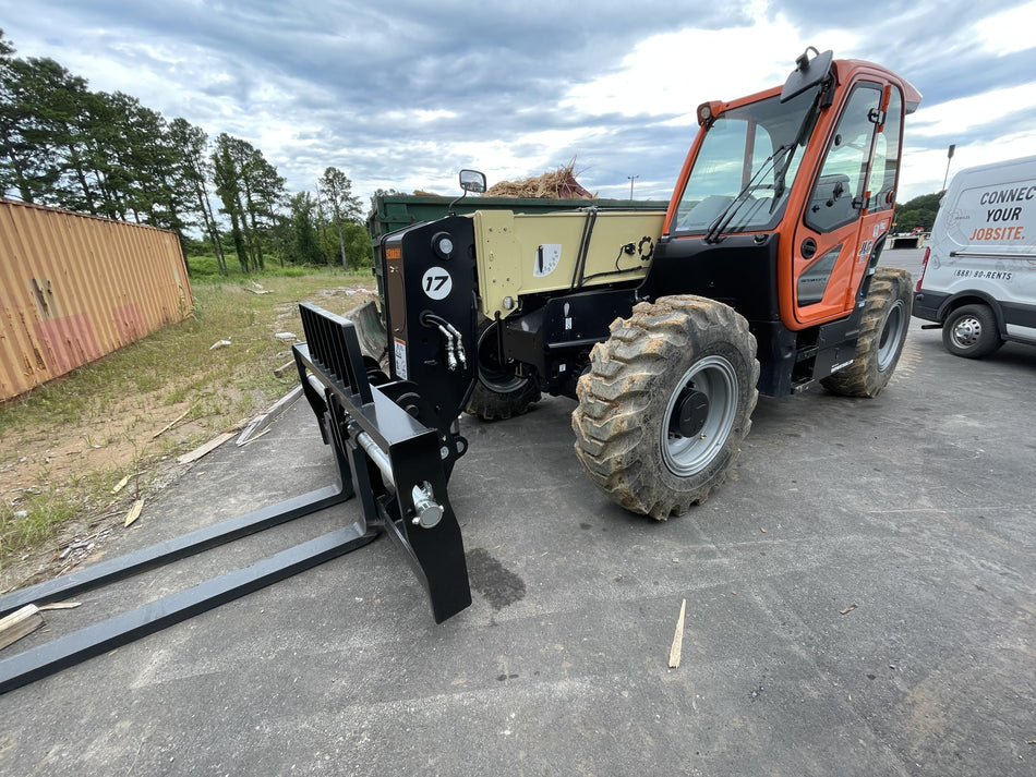 2025 JLG 1732