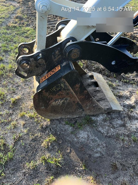2025 TAKEUCHI 24" Bucket Takeuchi