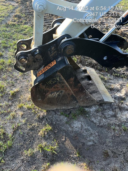 2025 TAKEUCHI 24" Bucket Takeuchi