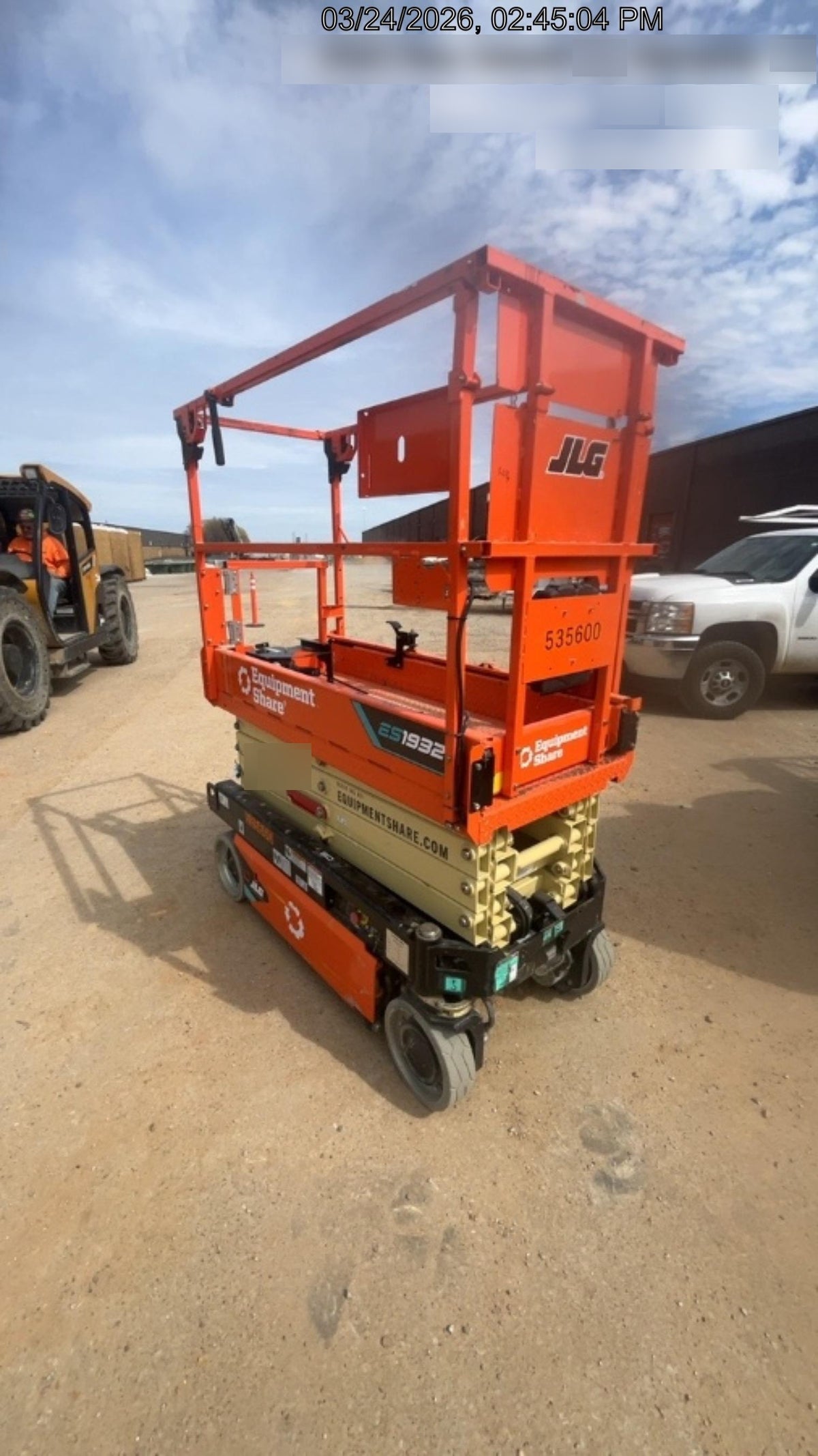 2025 JLG ES1932