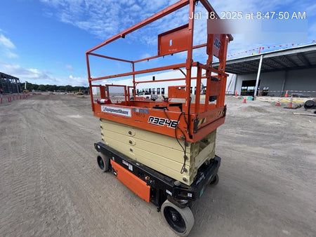 2022 JLG R3246