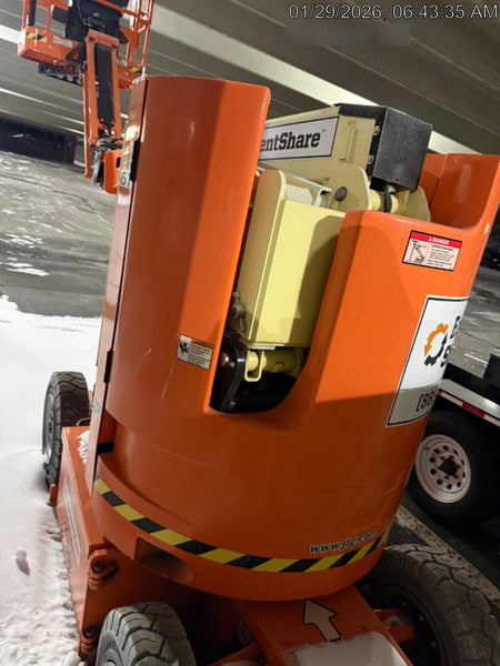 2022 JLG E300AJP