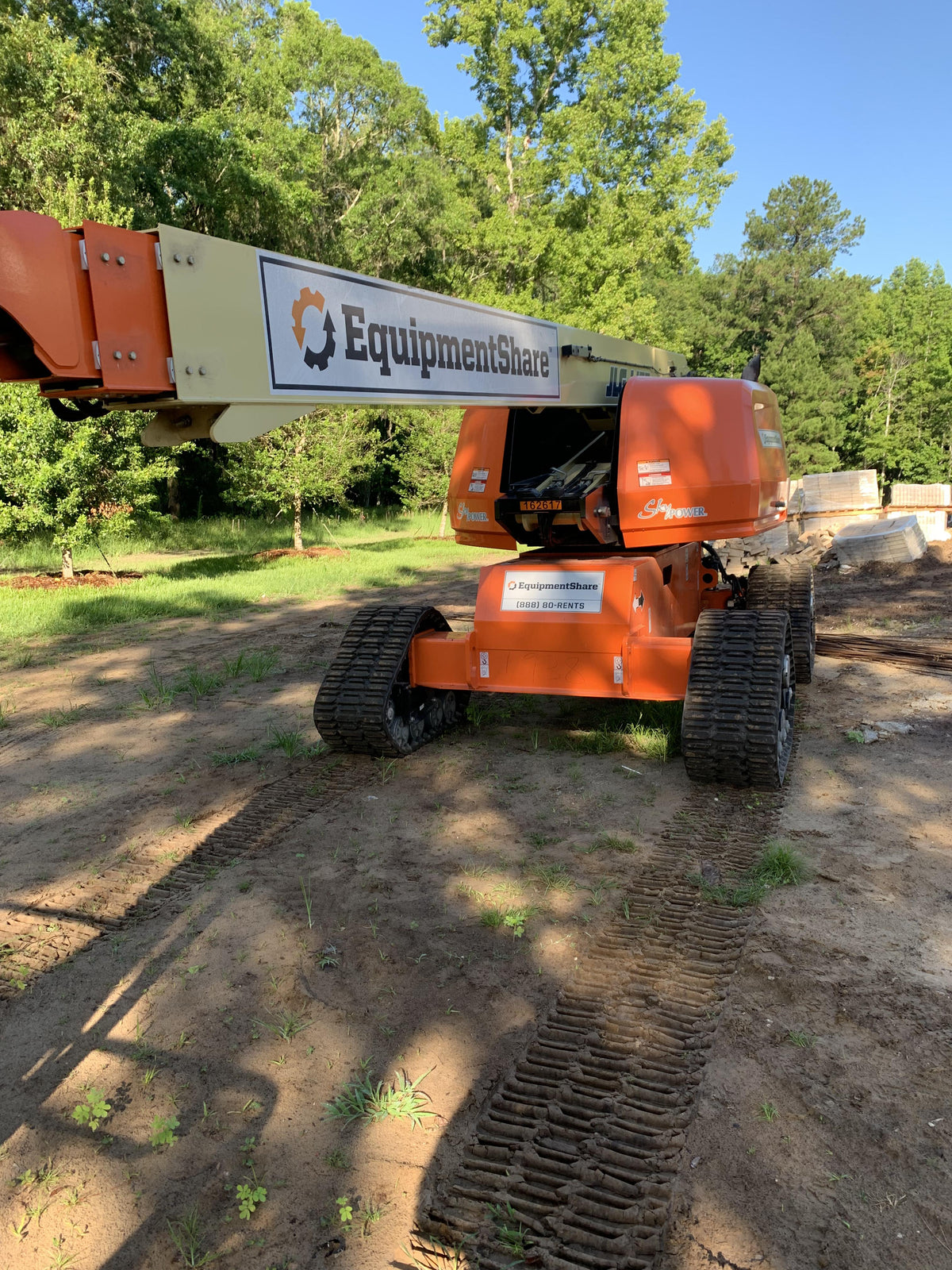 2021 JLG 660SJ Quad Track