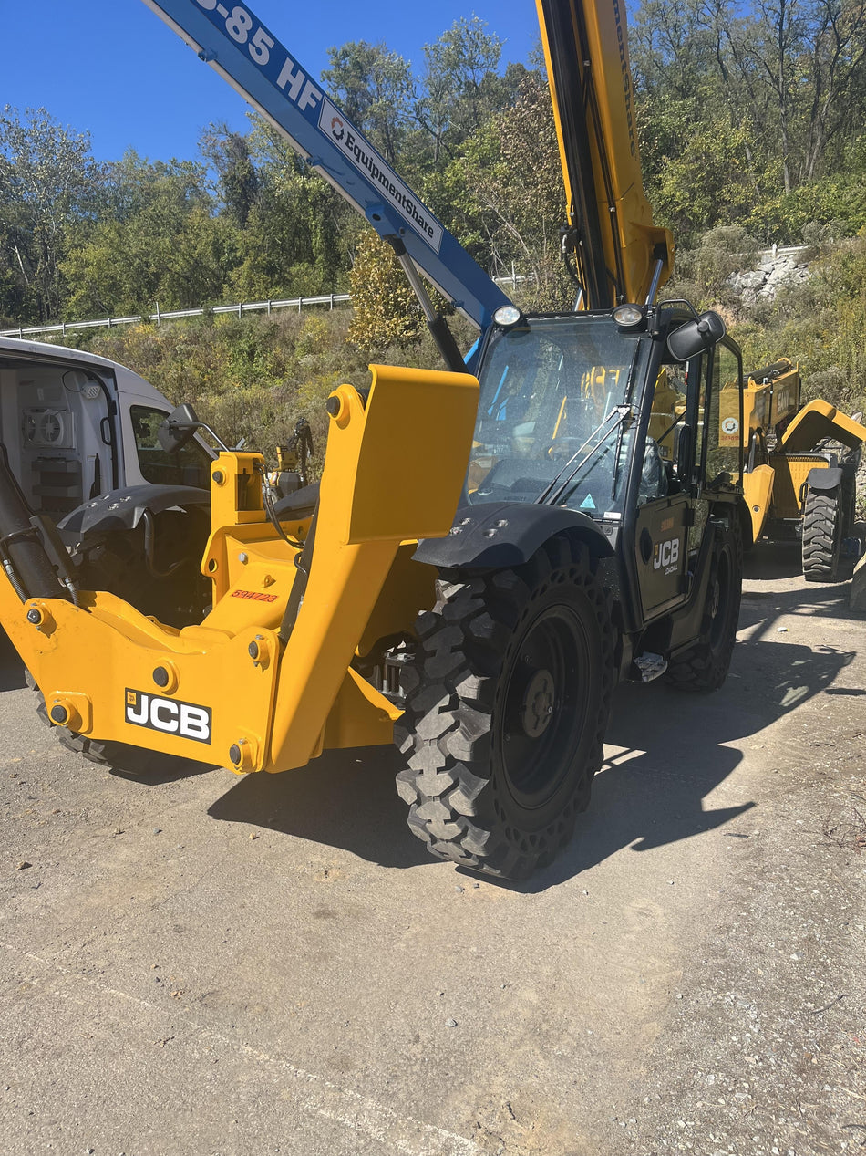 2025 JCB 514-56