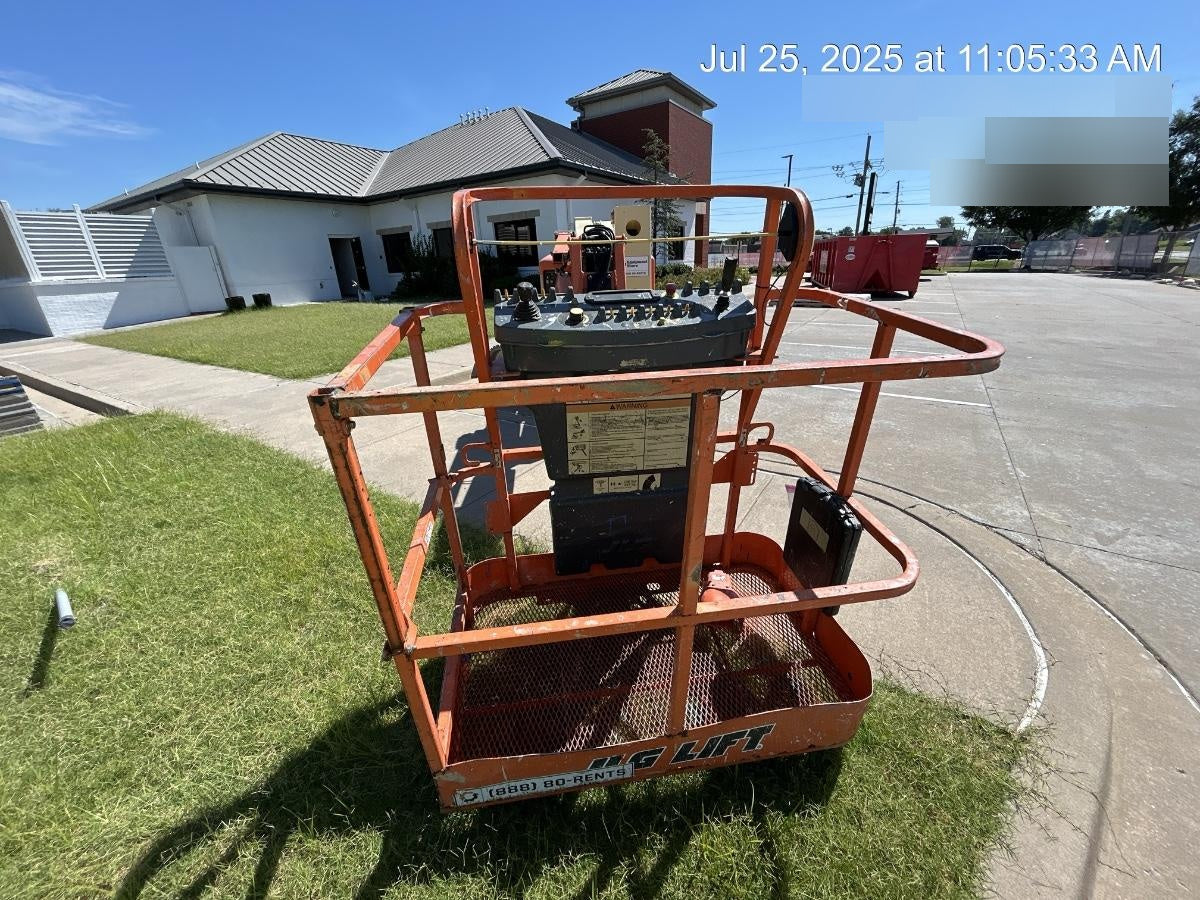 2018 JLG E400AJP