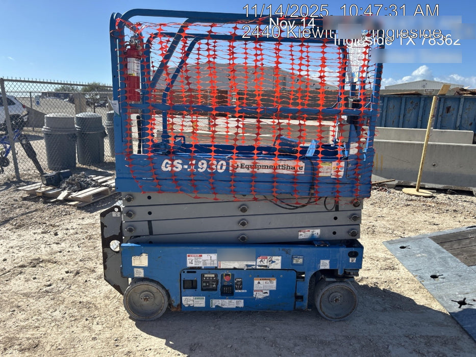 2019 Genie GS-1930 Fixed rails with chain Entry