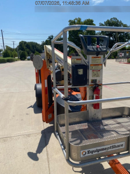 2022 JLG T350