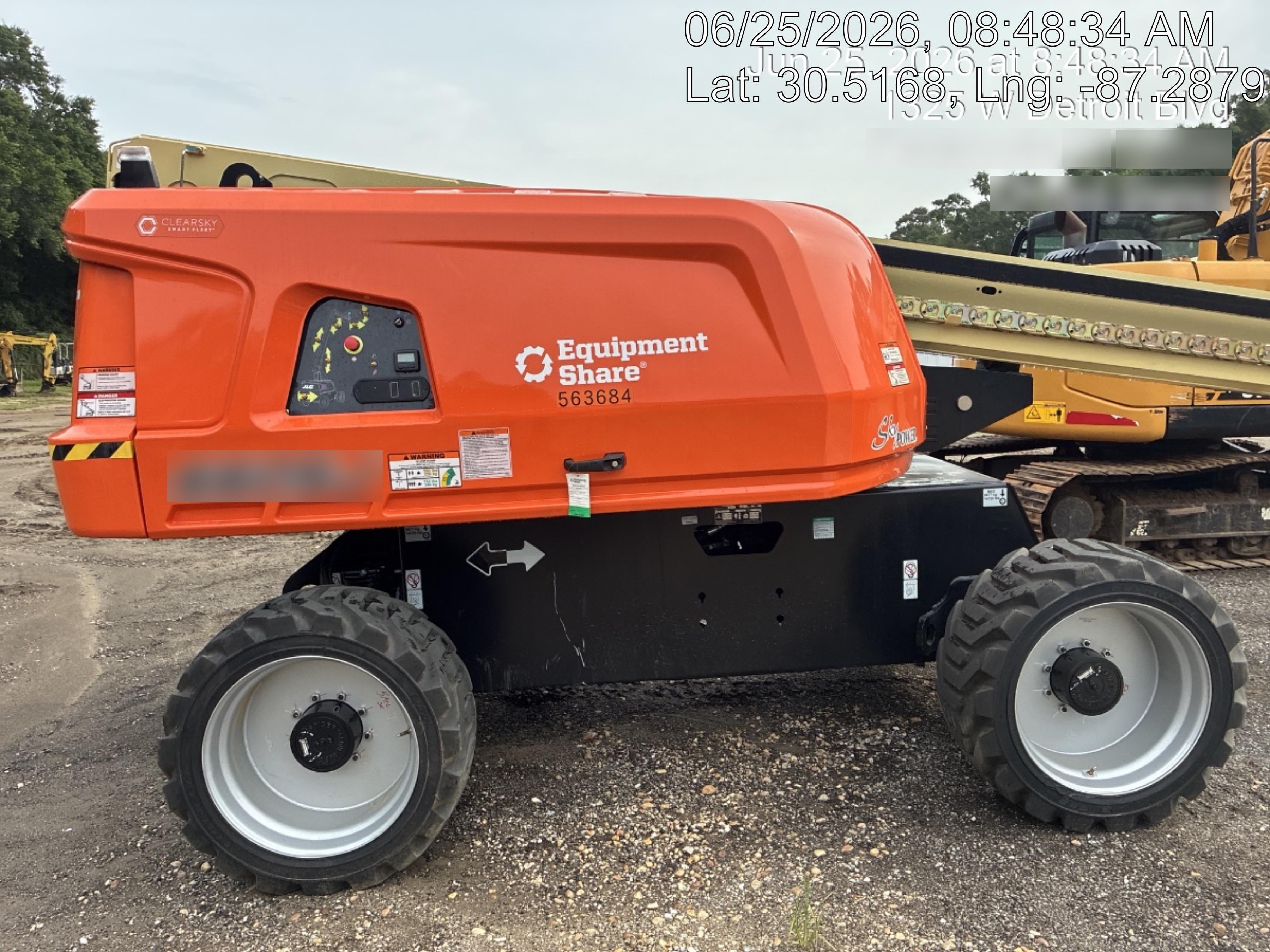 2025 JLG 660SJ