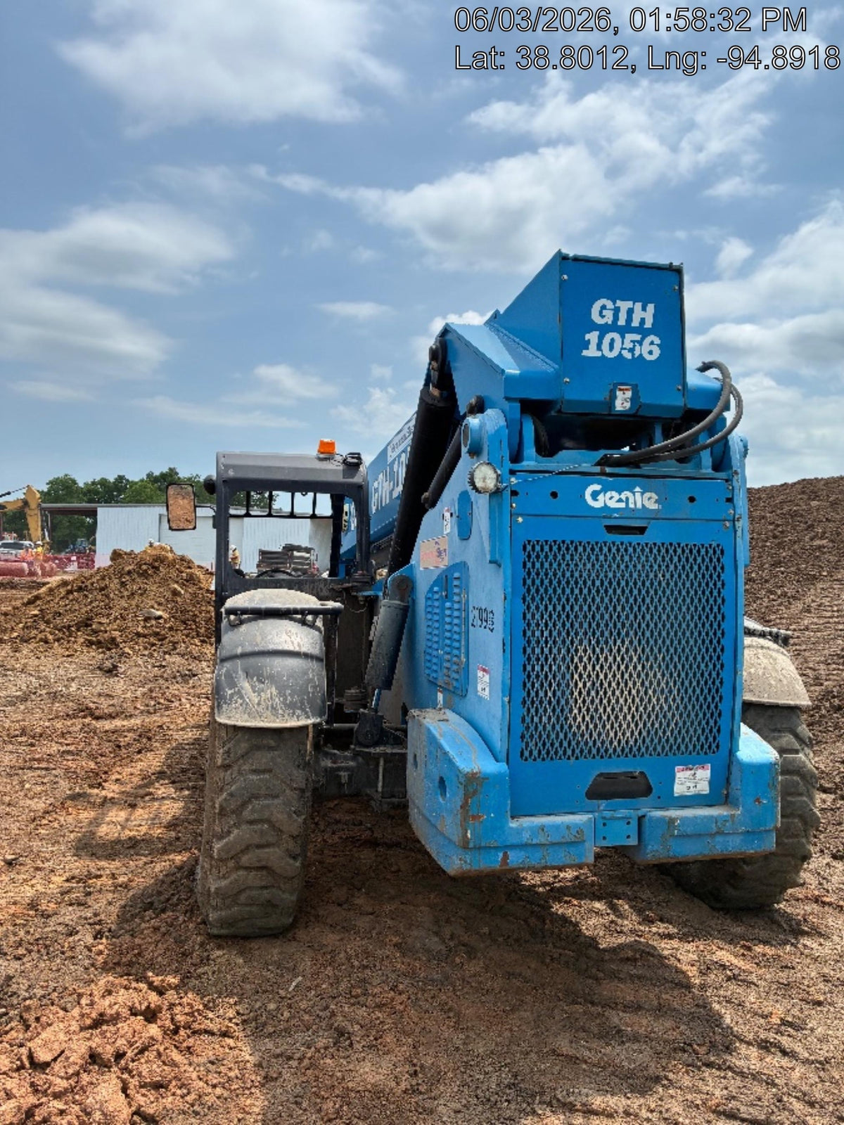 2016 GENIE GTH-1056
