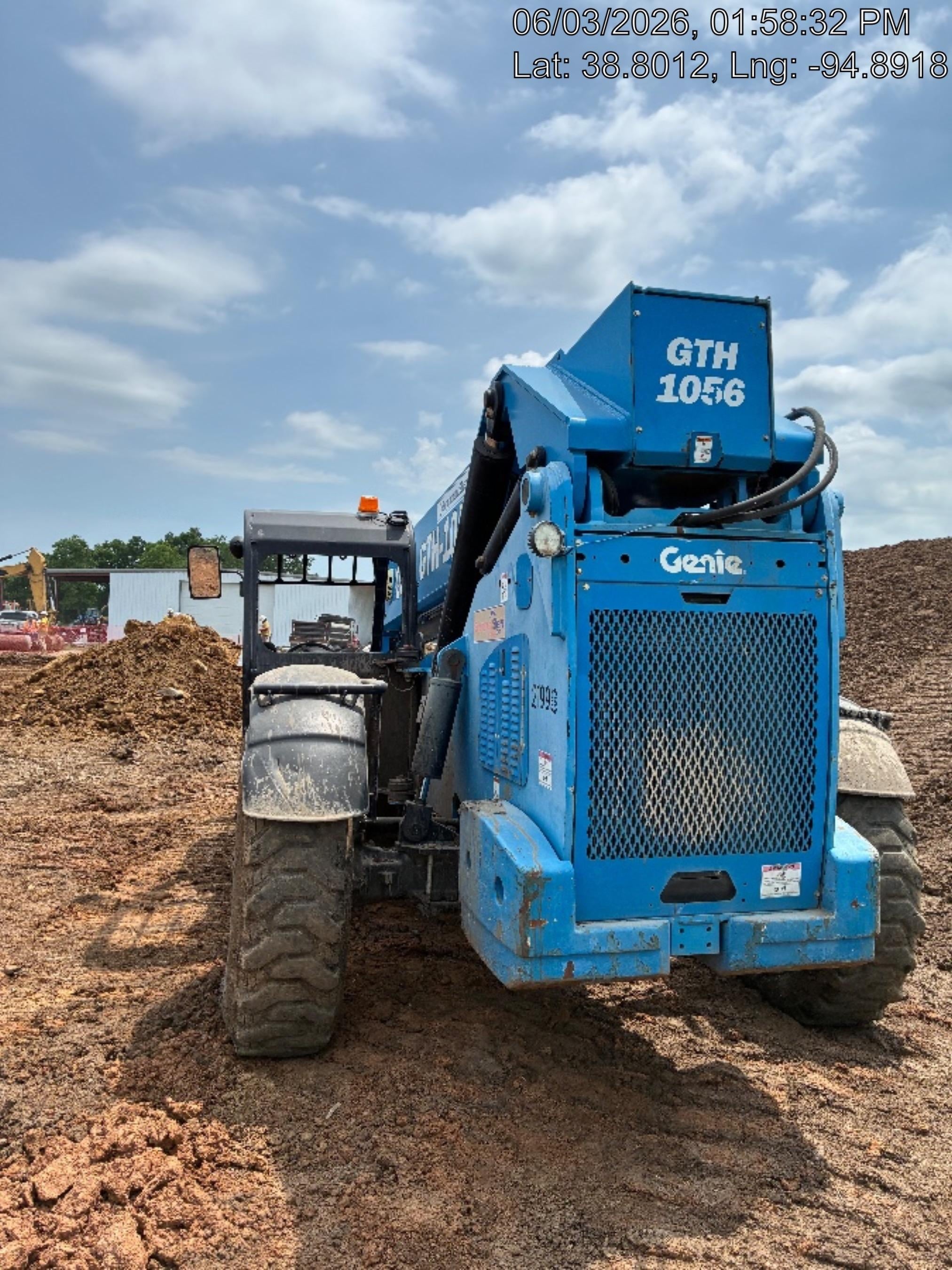 2016 GENIE GTH-1056