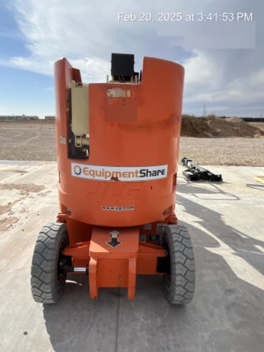 2019 JLG E300AJP