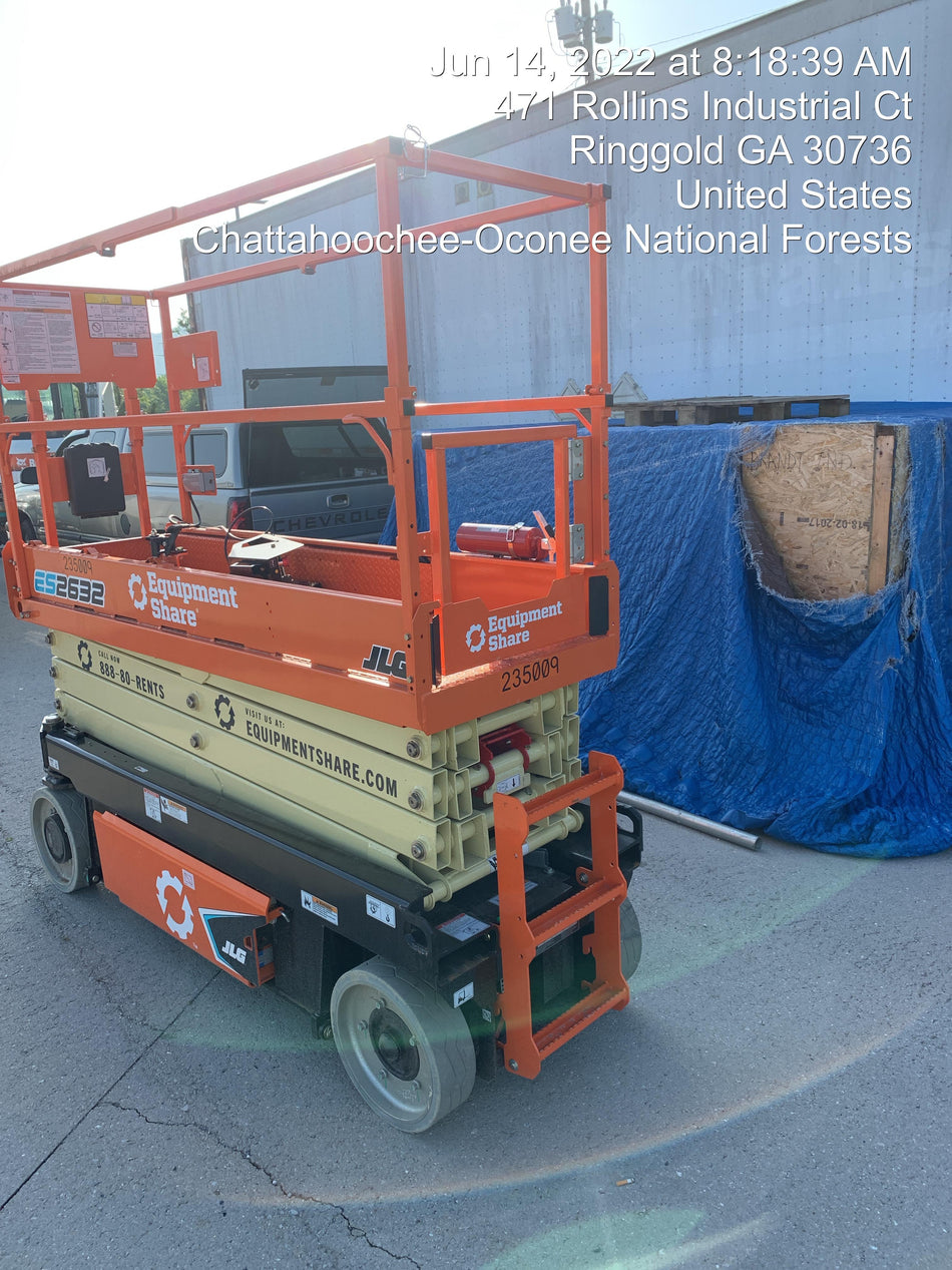 2022 JLG ES2632