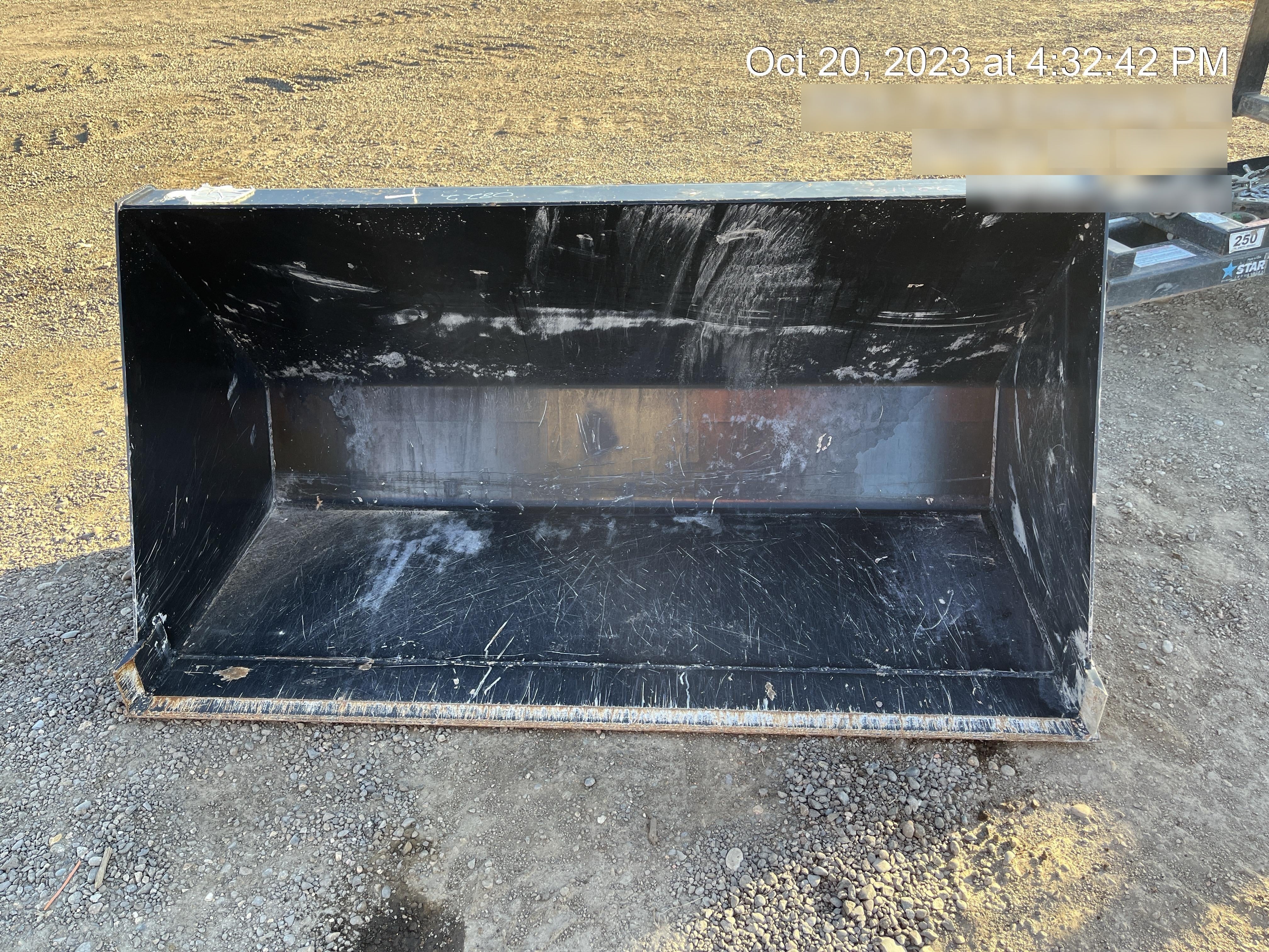 2023 JLG 1001100822