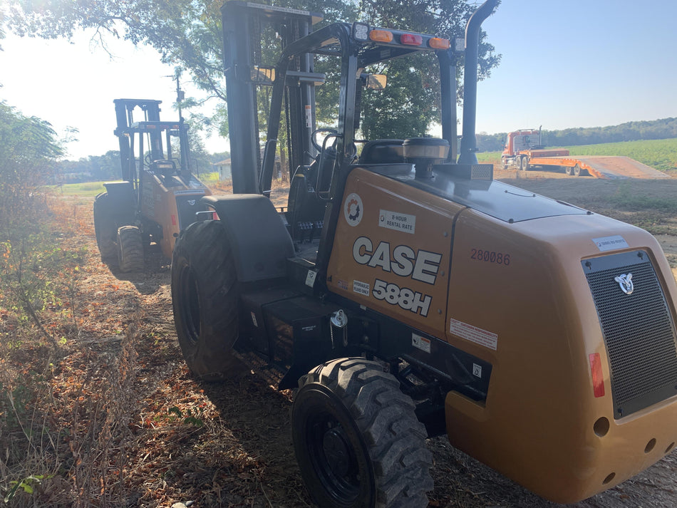 2023 CASE 588H