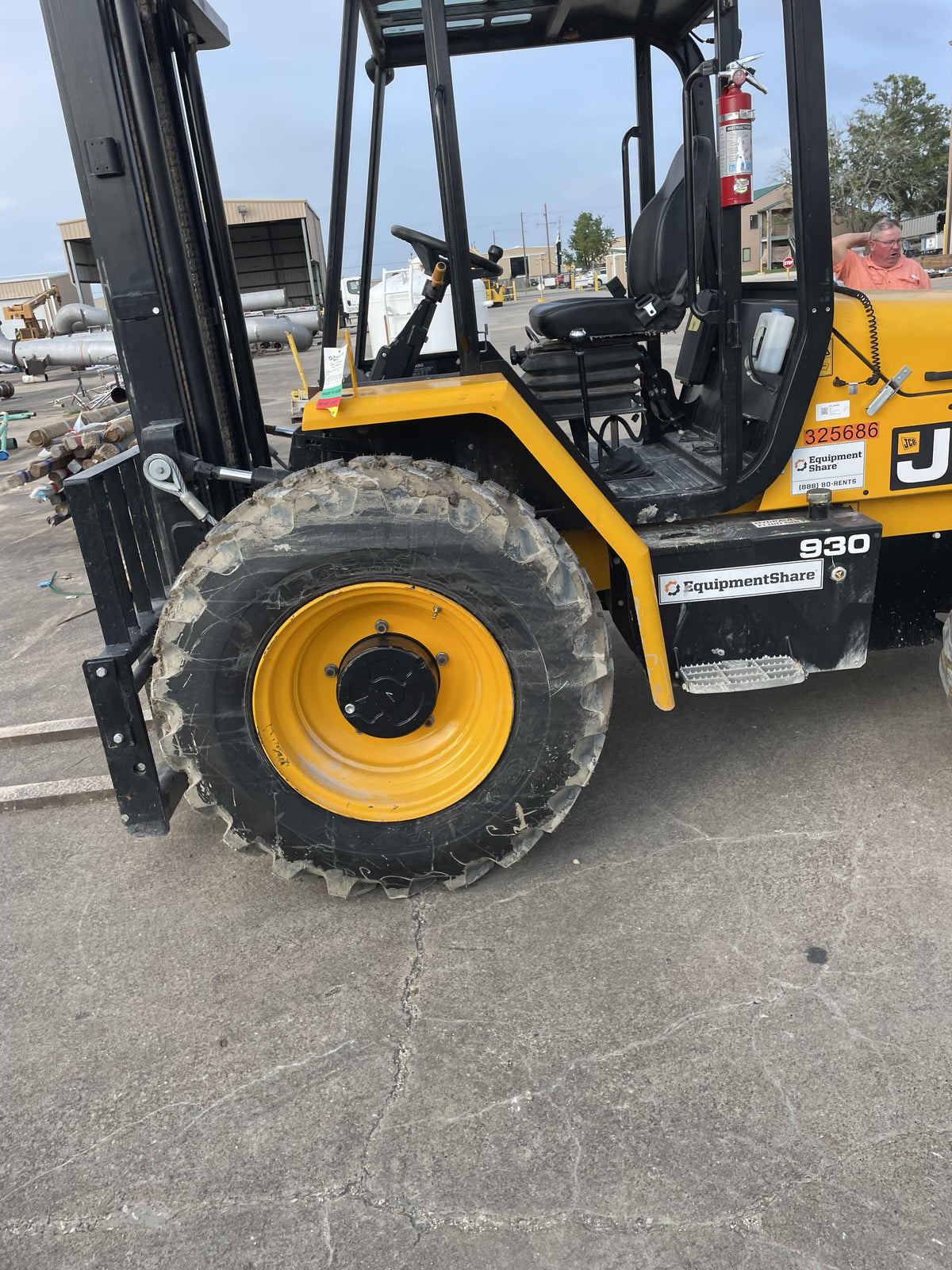 2023 JCB 930-4