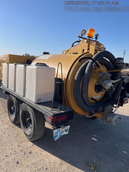 2023 Vac-Tron LP573XDT T4 Koehler Diesel Engine, 500 Gallon Debris Tank, x2 100 Gallon Water Tanks