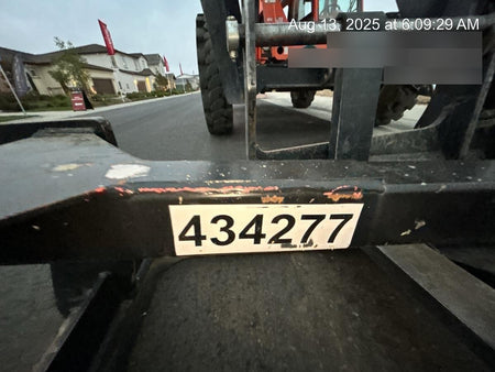 2024 JLG 1001275853