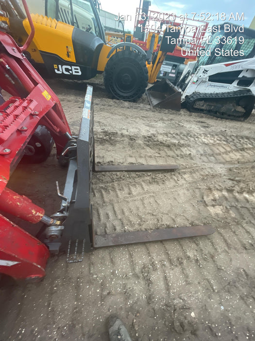 2018 PALADIN 42" Pallet Fork Assembly
